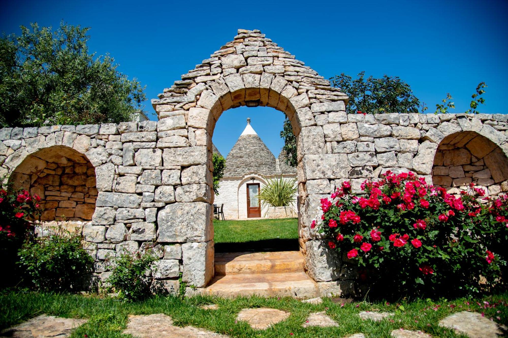 Trulli Arco Antico Villa Locorotondo Eksteriør billede