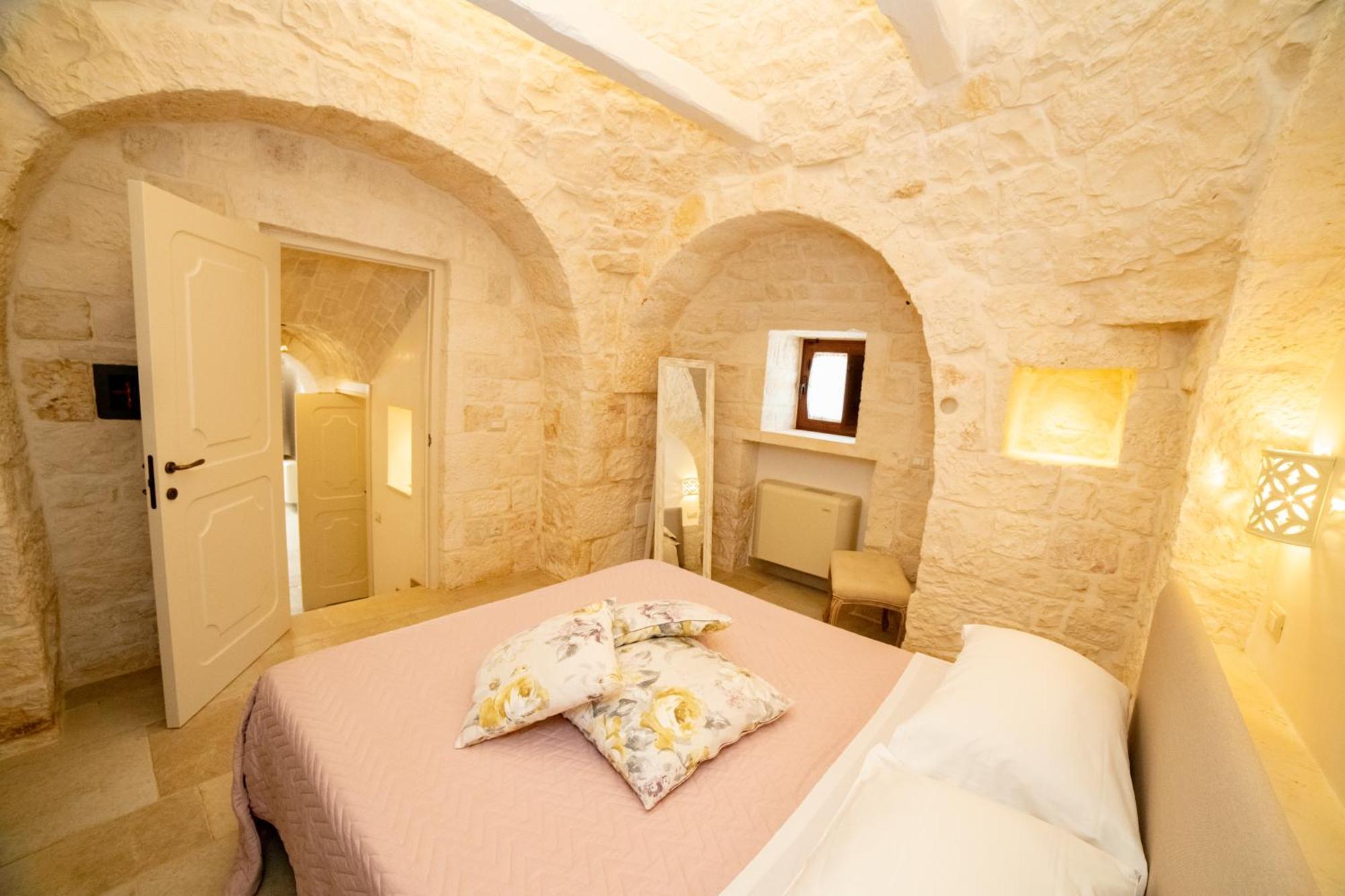 Trulli Arco Antico Villa Locorotondo Eksteriør billede